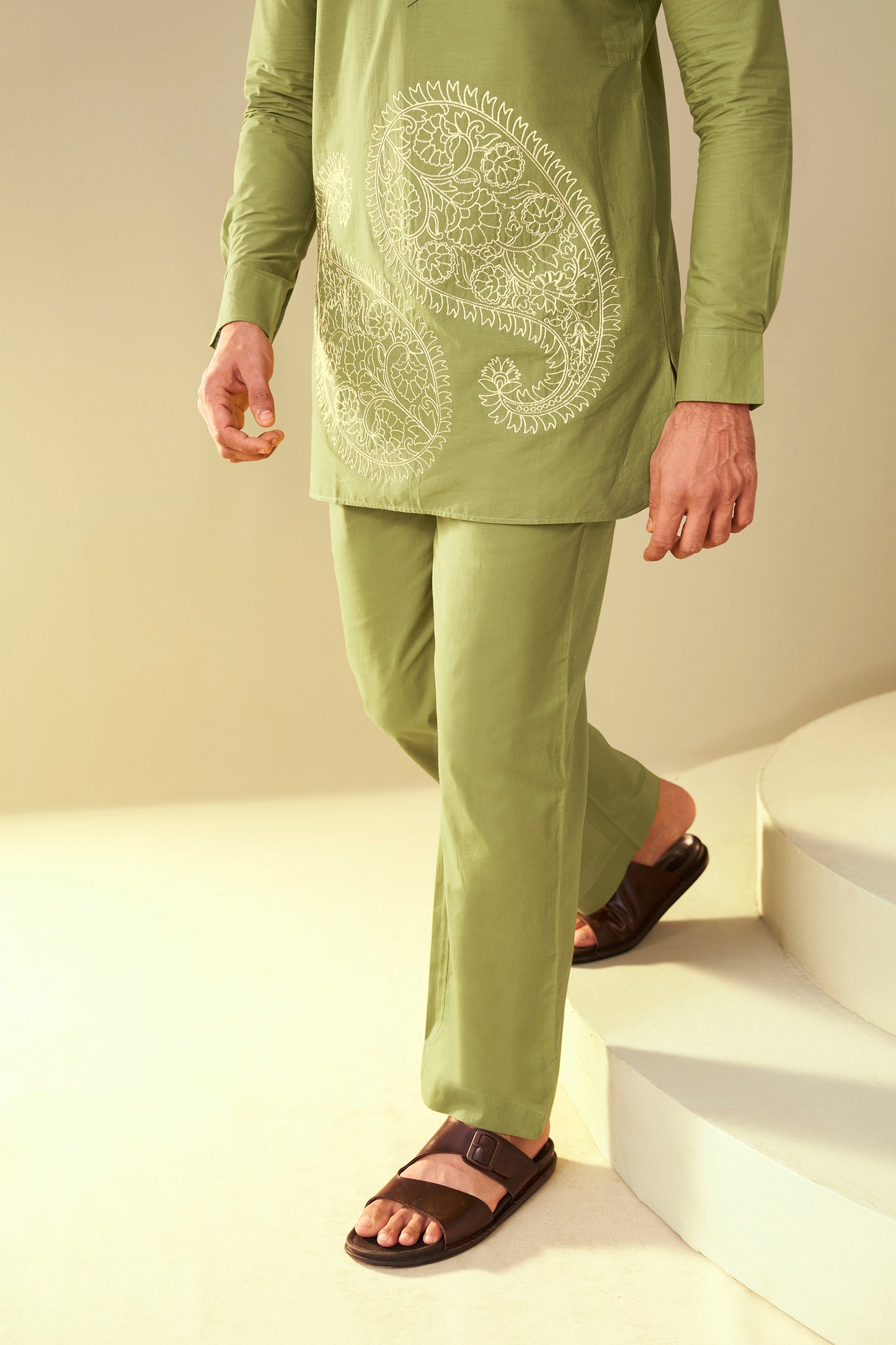Olive Green Men's Paisley Embroidered Kurta Co-Ord Set