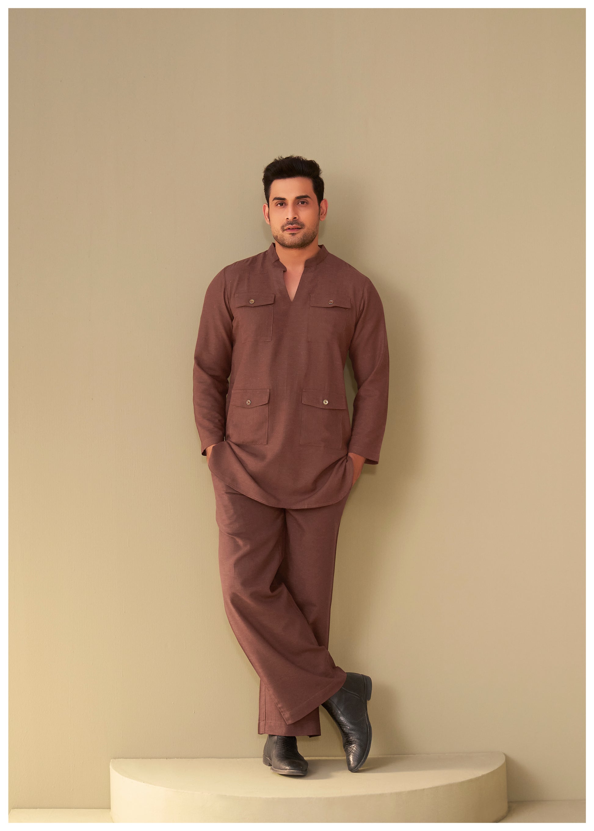 Brown Linen Kurta Set Men 4-Pocket Design – Ethnoir Premium Ethnic Wear