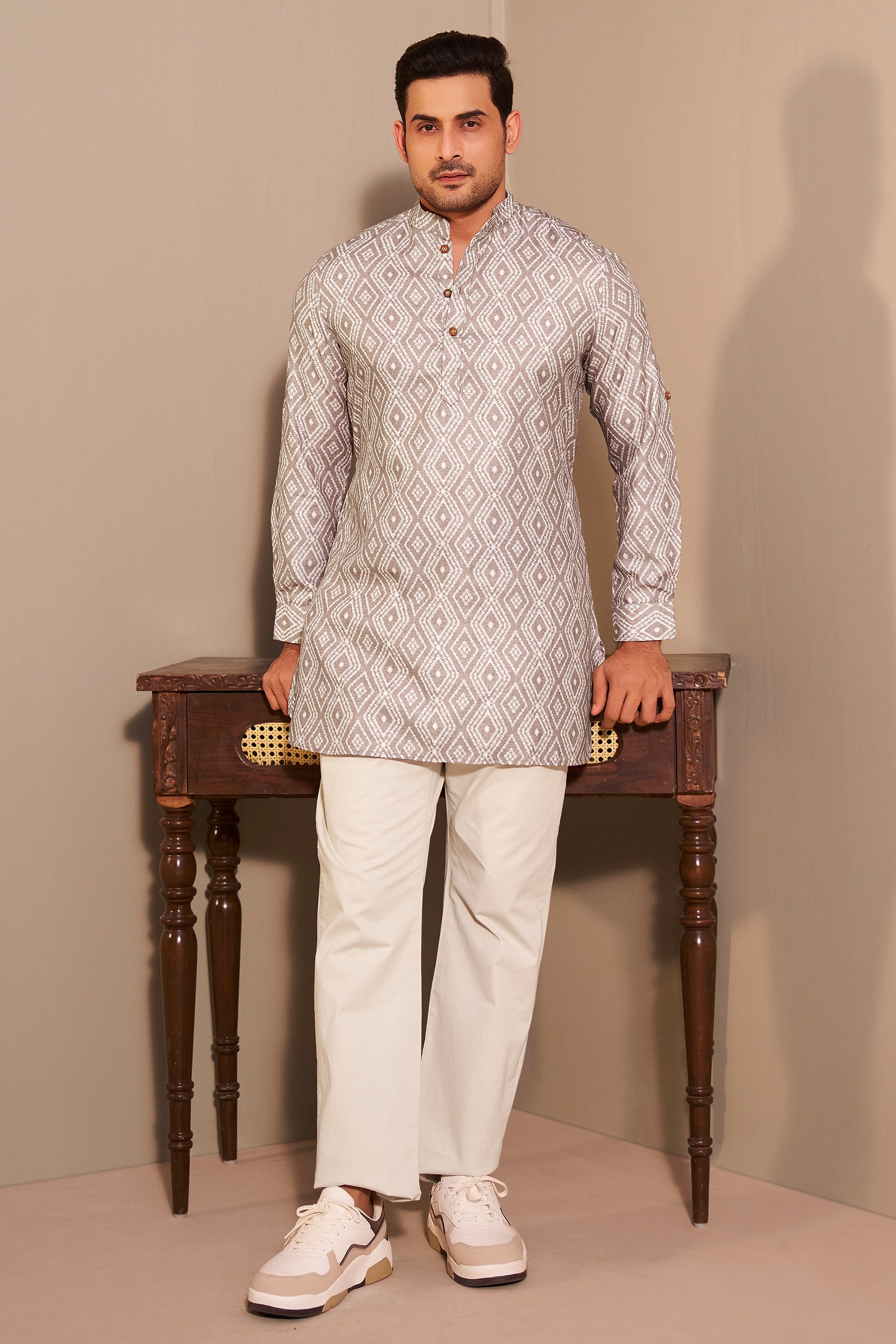 Stone Grey Diamond Print Short Kurta for Men – Minimal Ethnoir
